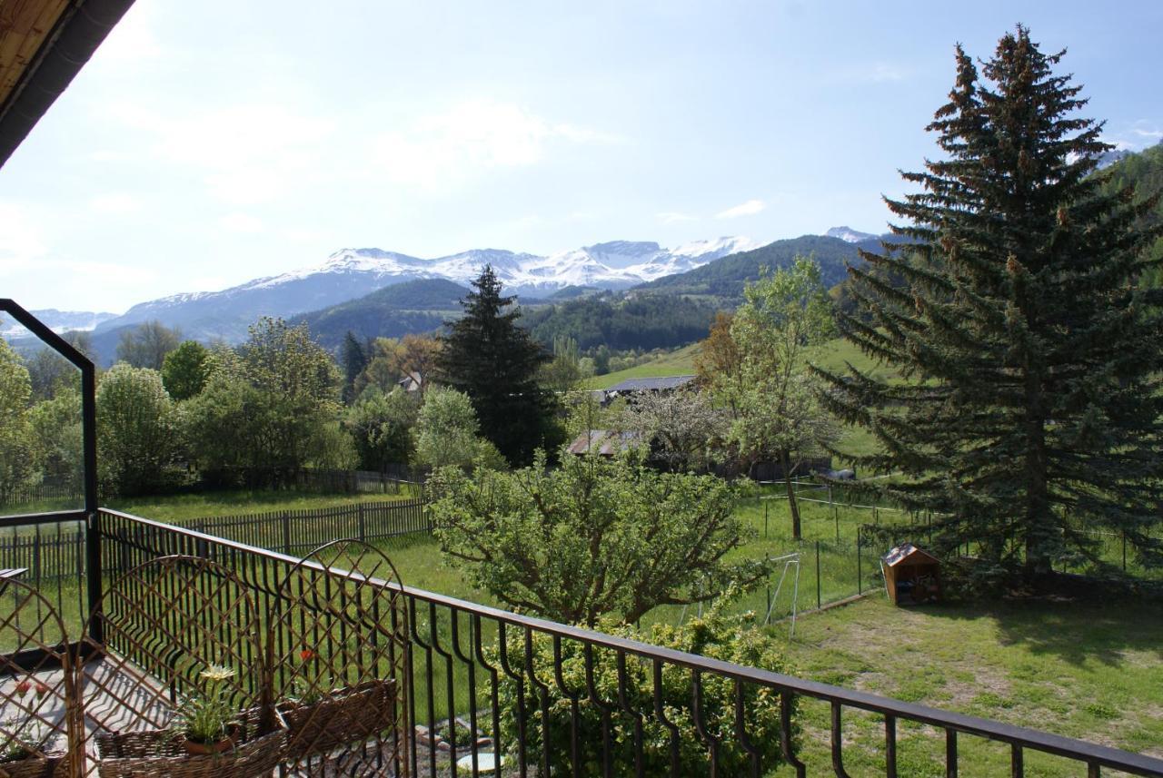 Maison d' hôtes Tranquyl Barcelonnette Exterior foto