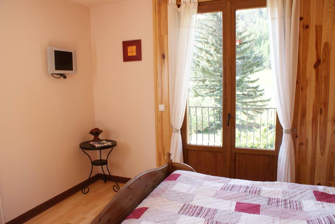 Maison d' hôtes Tranquyl Barcelonnette Exterior foto
